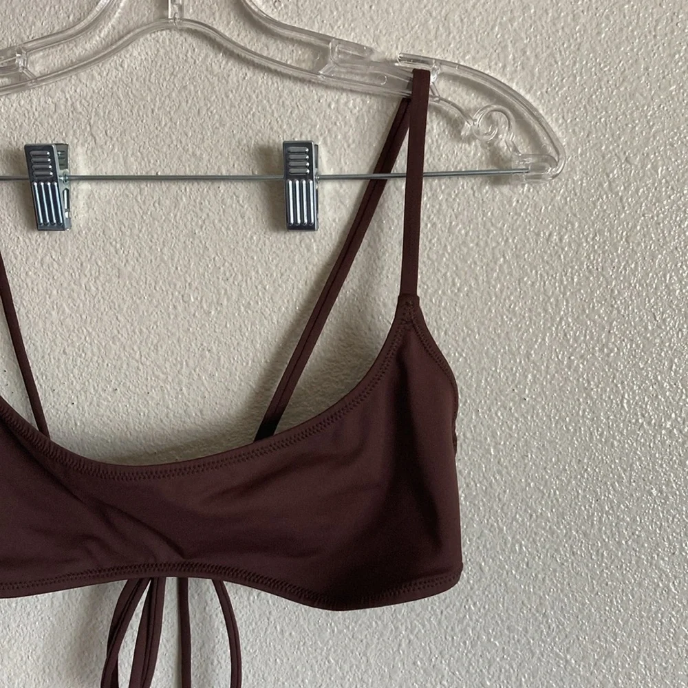 SKIMS Recycled Swim Micro Scoop Bikini Top in Cocoa (Size 2X)